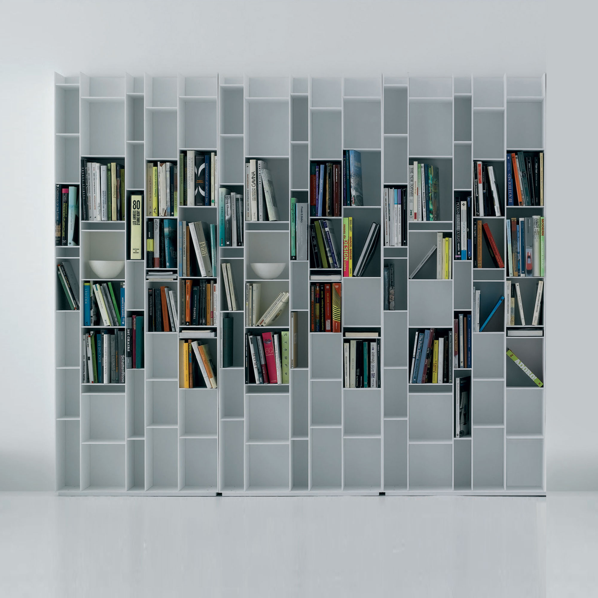 Random Shelf – Tannum